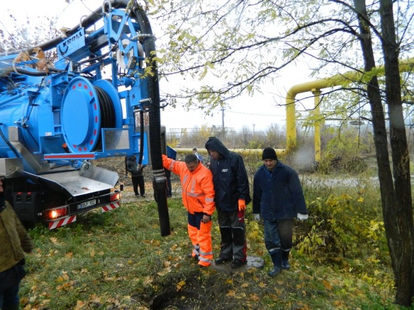 На Пасху сотрудники Apă-Canal Chişinău устранили около 150 аварий сетей.