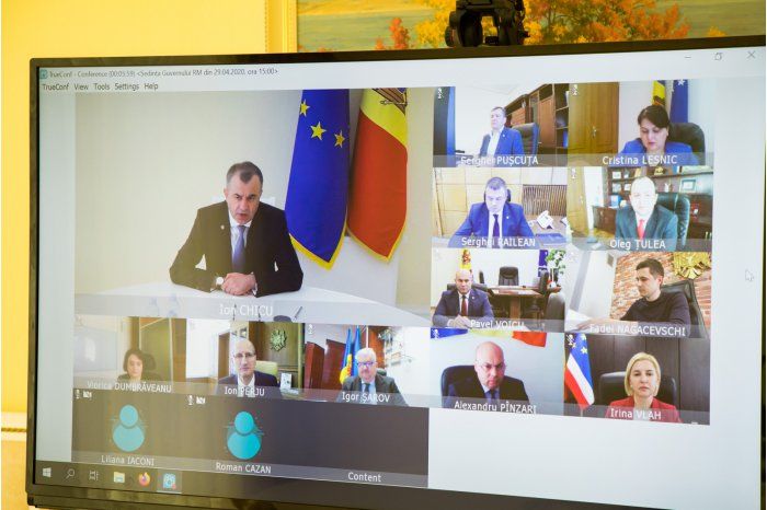 На заседании правительства обсудили восемь тем.
