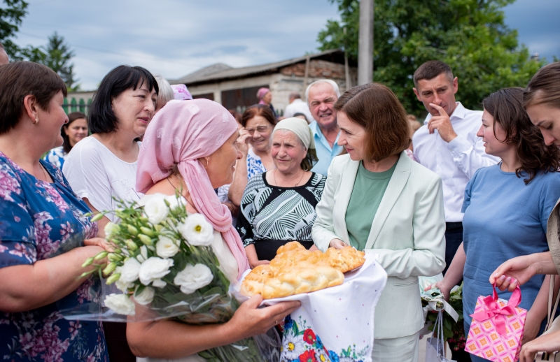 Президент Майя Санду посетила село Питушка в Каларашском районе.