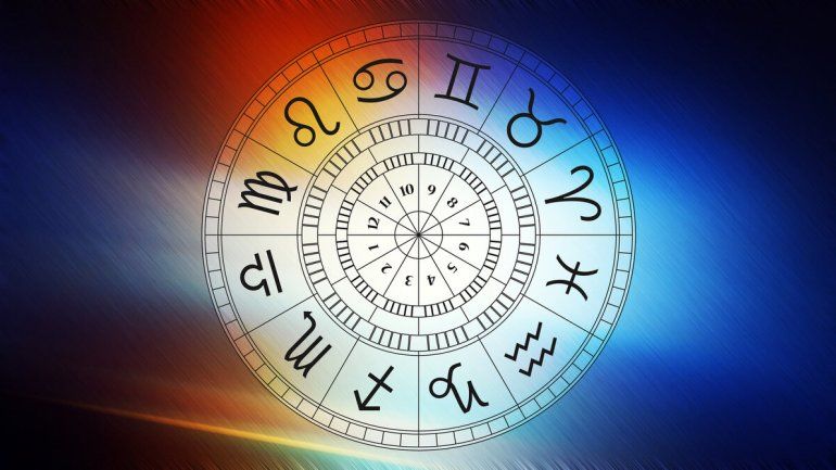 Прислушайся к советам астрологов, и твой день пройдет легко и продуктивно.