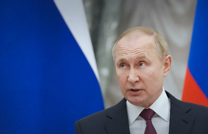 Путин обещает достигнуть военных целей на Донбассе.