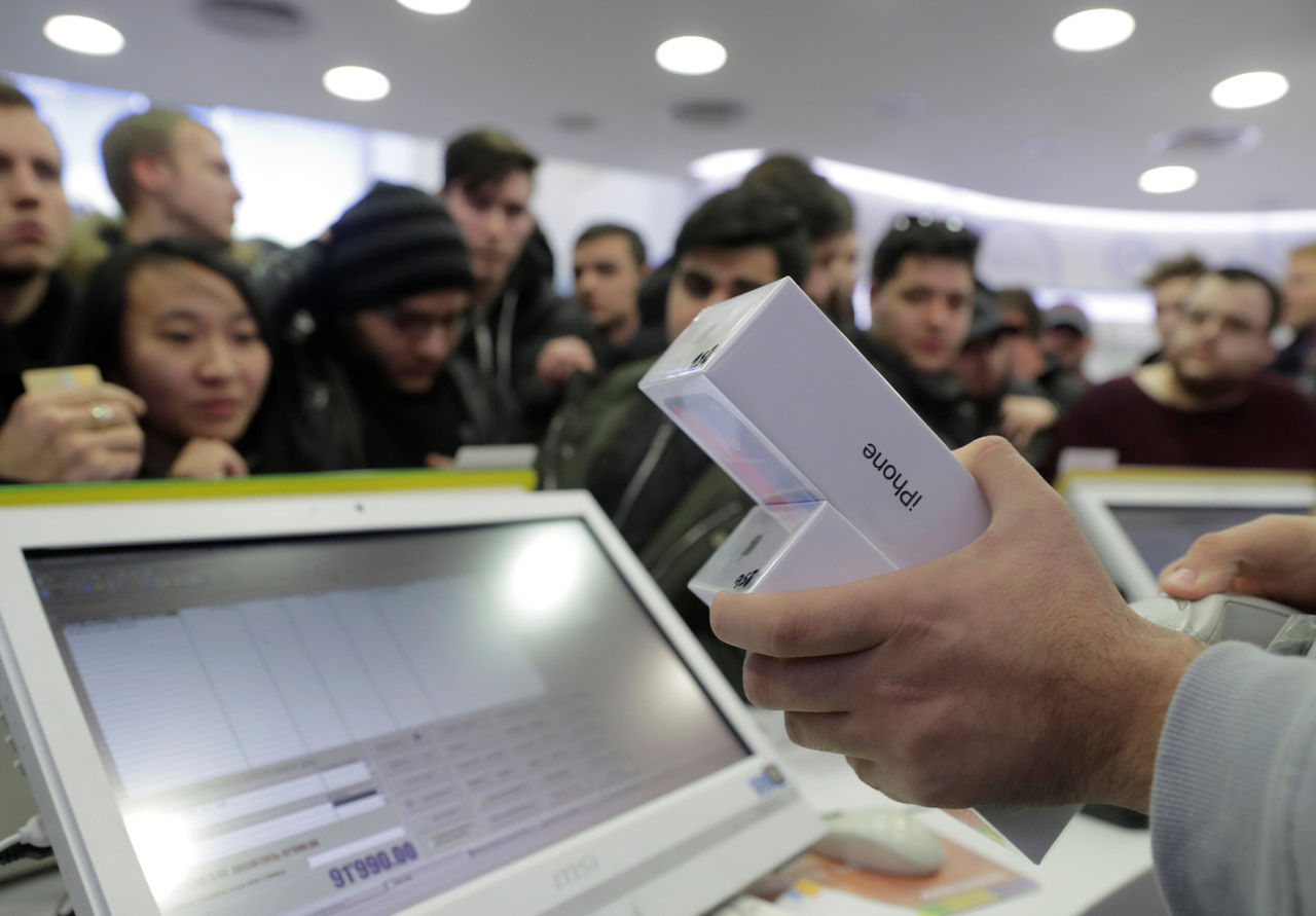 iPhone  получит быструю зарядку в комплекте.