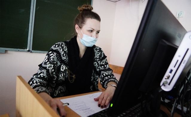 Донос о работе учителей: Некоторые фундаментальные права были ущемлены.