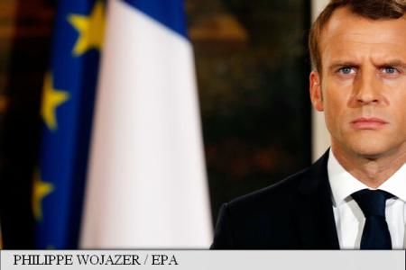 Emmanuel Macron cere guvernului de la Bagdad să aibă un dialog cu kurzii. Foto: EPA