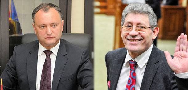 Liderii liberal şi socialist, Mihai Ghimpu şi Igor Dodon, s-au încolţit în Parlament cu ocazia Zilei Suveranităţii Republicii Moldova.