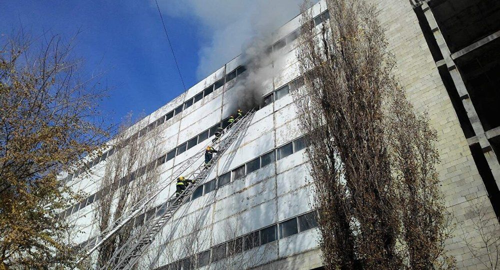 В настоящее время расследуются четыре версии возникновения пожара.