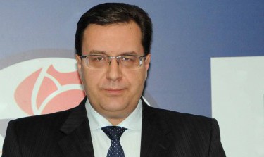 Fracţiunile PCRM şi PD au împreună 49 de deputaţi, în timp ce pentru demiterea Guvernului sînt necesare minimum 51 de voturi