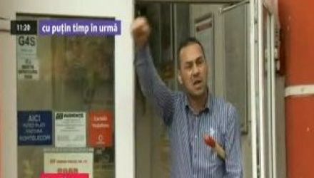 În urma incidentului, o femeie a fost transportată la spital în stare de șoc.