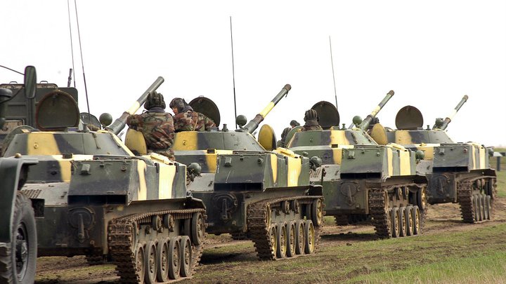 Более полутысячи военнослужащих Национальной армии участвуют в учениях Cetatea-2012, проходящих на полигоне Бульбоака с 1 по 5 октября.