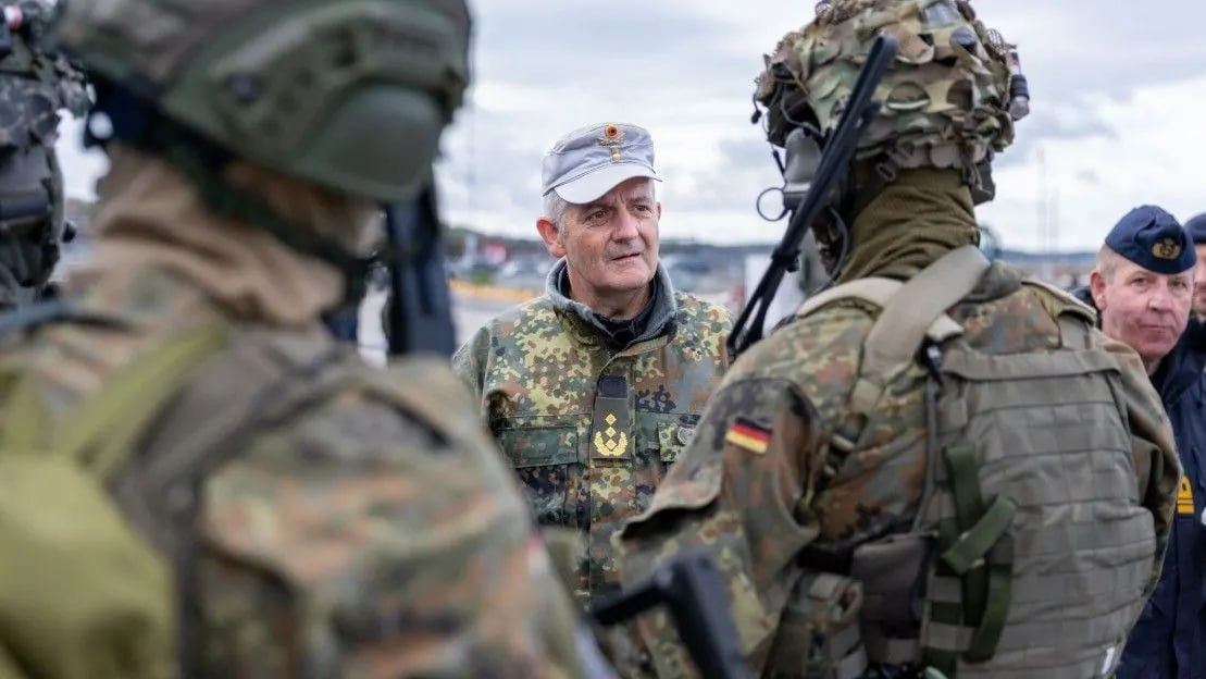 НАТО проводит учения в Балтийском море.