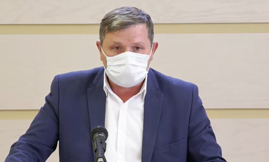 Вице-председатель постоянной парламентской комиссии Раду Мудряк.