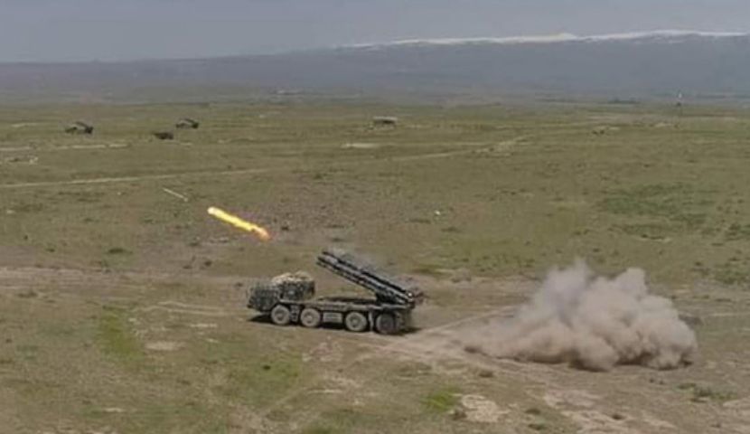 ВС Карабаха уничтожили азербайджанский военный аэродром в Гяндже.