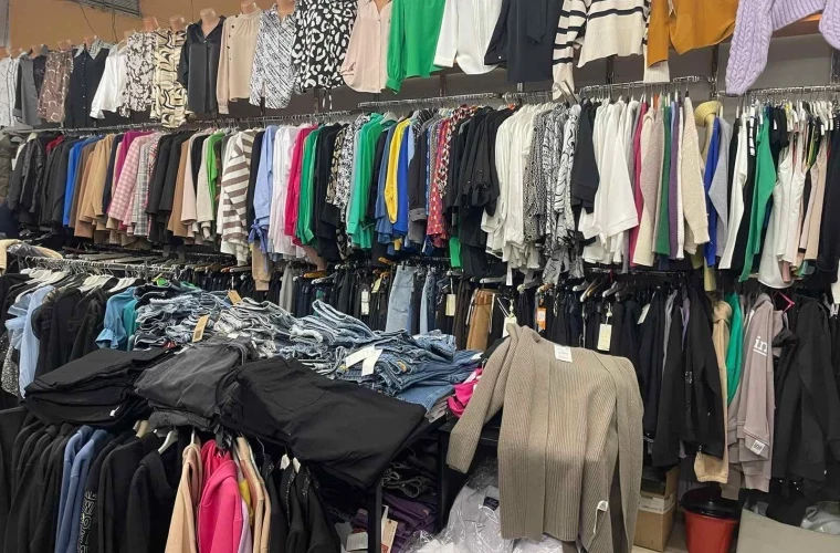 Inspectorii vamali au efectuat percheziții în magazinele din Cahul și Soroca.