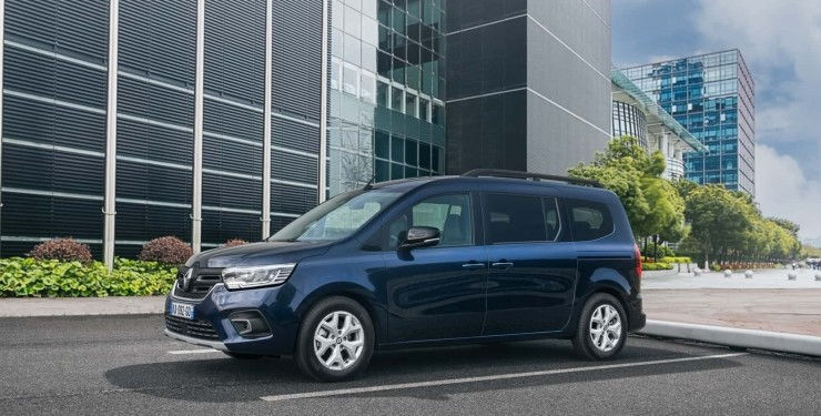 Renault представил новый семиместный минивэн.