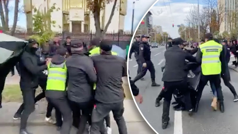 В центре Кишинева произошла потасовка между протестующими и полицией.