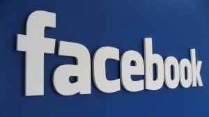  Facebook şi-a lansat serviciul de mesagerie electronică în 2010
