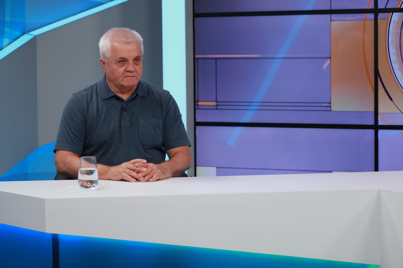 Политический обозреватель Анатол Цэрану.