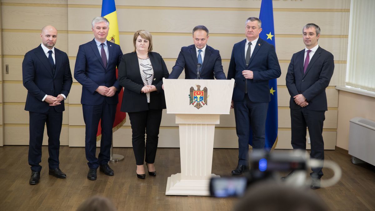 Депутаты Pro-Moldova предлагают отменить экзамены на степень бакалавра.