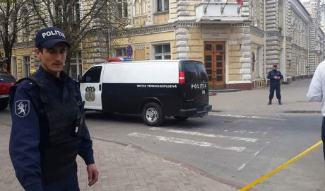 Alertă cu bombă a fost anunțată la sediul primăriei Municipiului Chișinău. Foto: jurnal.md