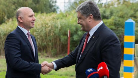 Pavel Filip s-a întâlnit cu preşedintele ucrainean Petro Poroşenko. Foto: gov.md