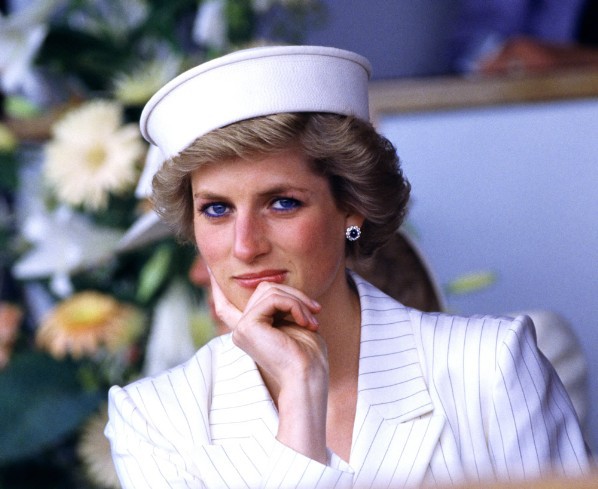 Poliţia londoneză a obţinut noi informaţii din care reiese că prinţesa Diana şi iubitul său au fost asasinaţi.