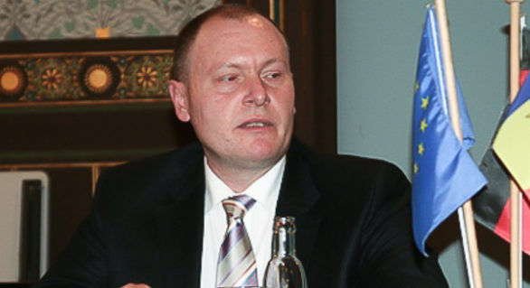 Ambasadorul în SUA, revocat la 4 luni de la numirea în funcție