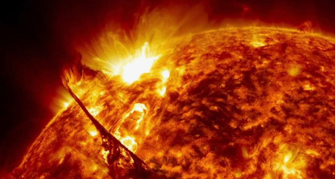 O erupție de penultimă clasă de putere, detectată pe Soare.