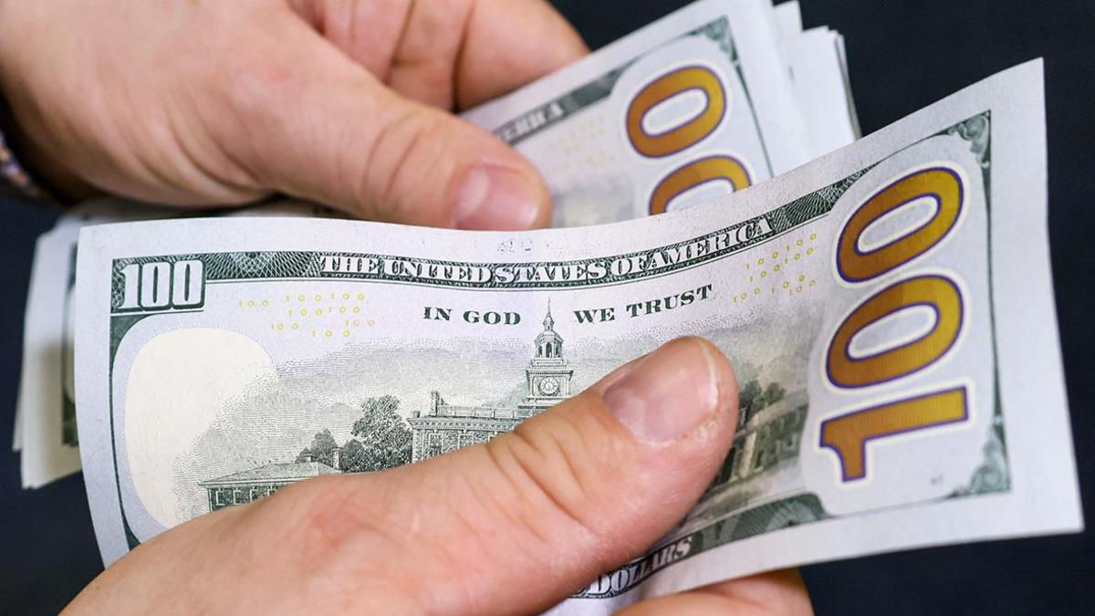 Bloomberg: Россия может вернуться к расчетам в долларах.