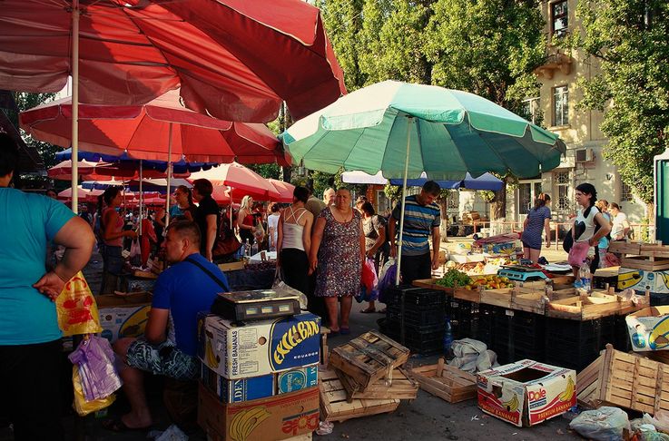 De astăzi sunt redeschise piețele în toate localitățile din republică