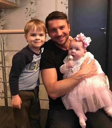 Сергей Лазарев признался, что является отцом двух очаровательных малышей.