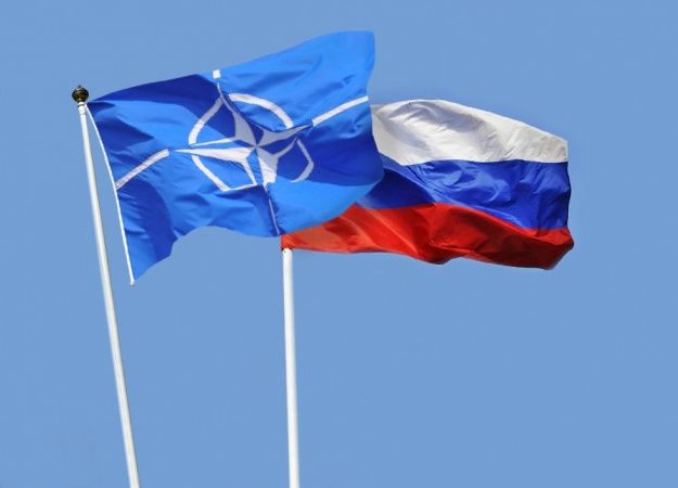 В случае затяжной глобальной войны Сивков считает, что преимущество будет на стороне НАТО.