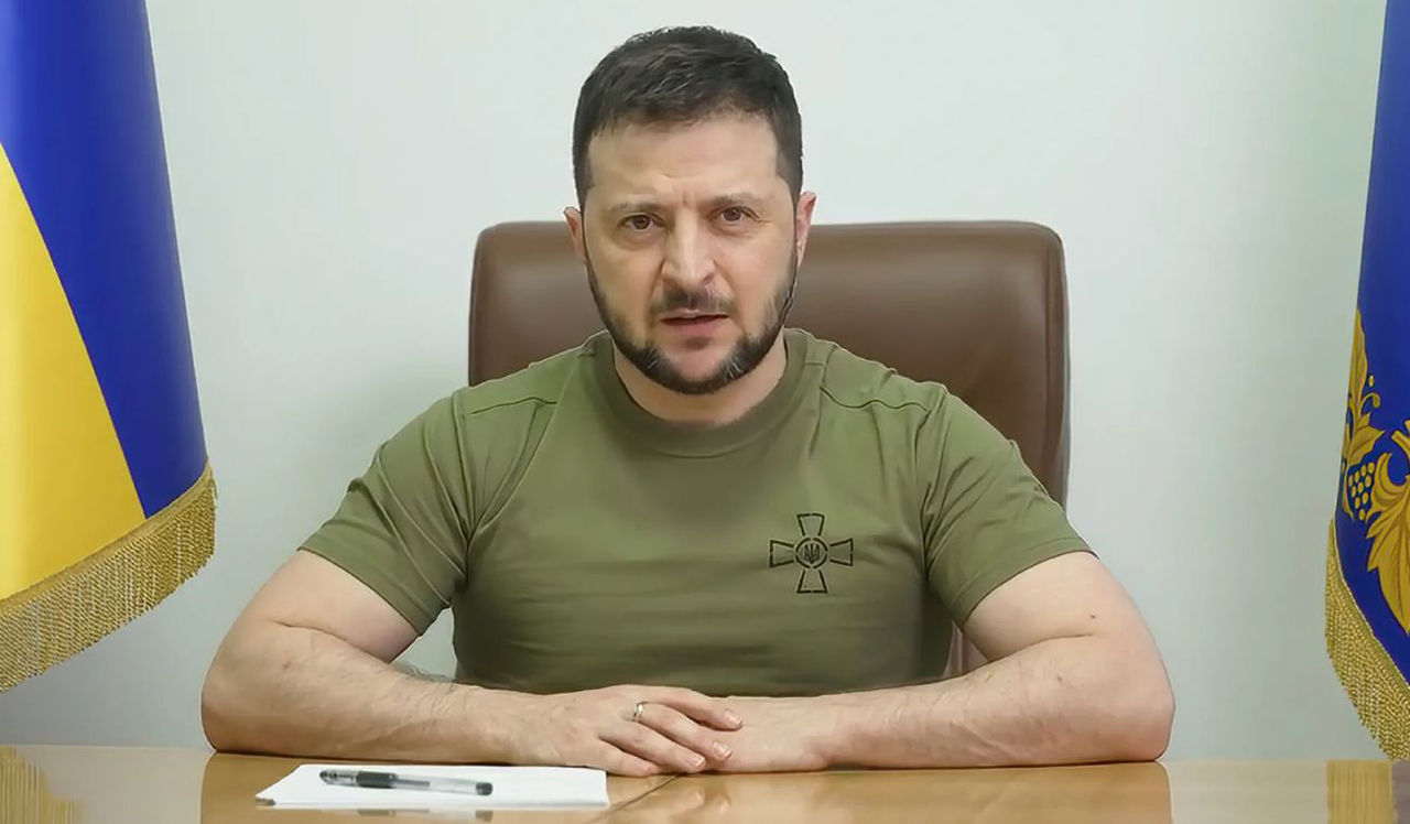 Зеленский: Ситуация на передовой остается тяжелой, но ВСУ удерживают позиции.