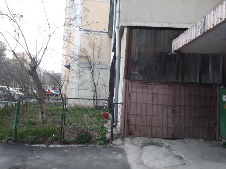 Фотографии были сделаны на улице Каля Ешилор в столице.
