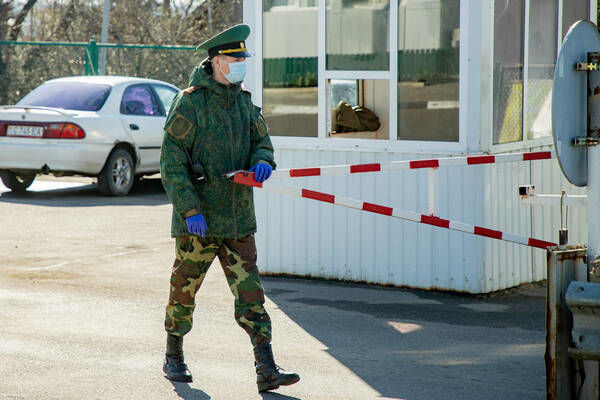 В Приднестровье сохраняются ограничения на въезд и выезд граждан.