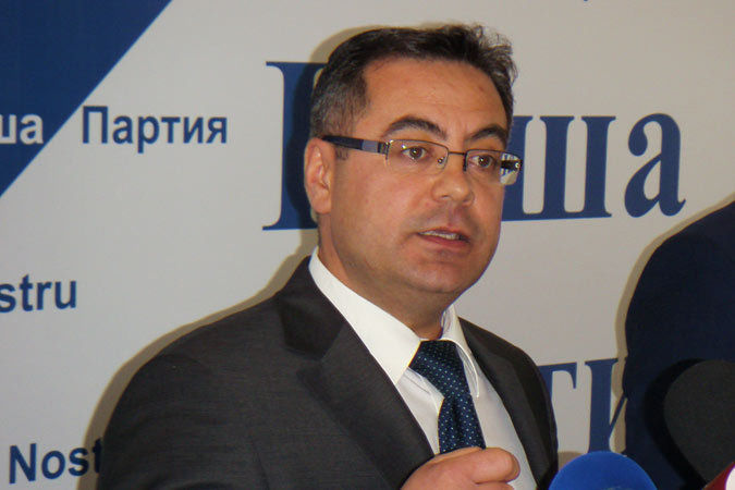 Илиан Кашу: Разрушить «стену» и разорвать «паутину».