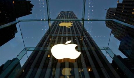Rezultate peste așteptări. Acţiunile Apple au atins un nou record
