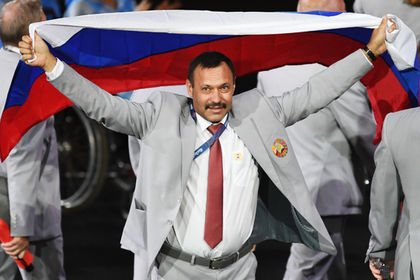 Андрей Фомочкин уже прибыл в столицу РФ и сегодня сможет осмотреть неожиданный подарок.