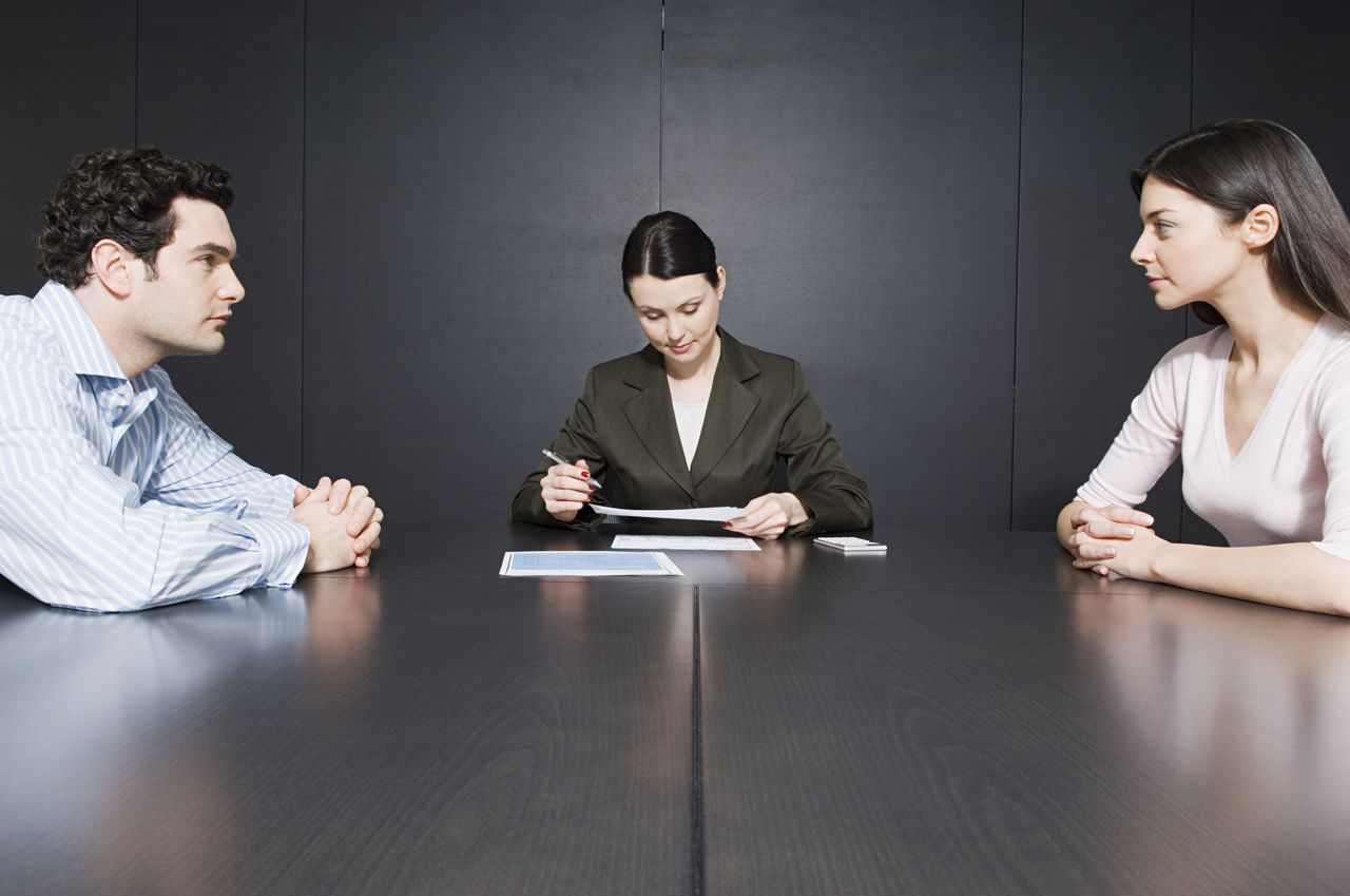 Moldovenii, interesaţi de contractele matrimoniale. Ce prevăd ele. Foto simbol: thebalance.com