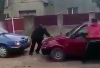 В Копчаке пьяный сын на автомобиле наехал на своего отца.