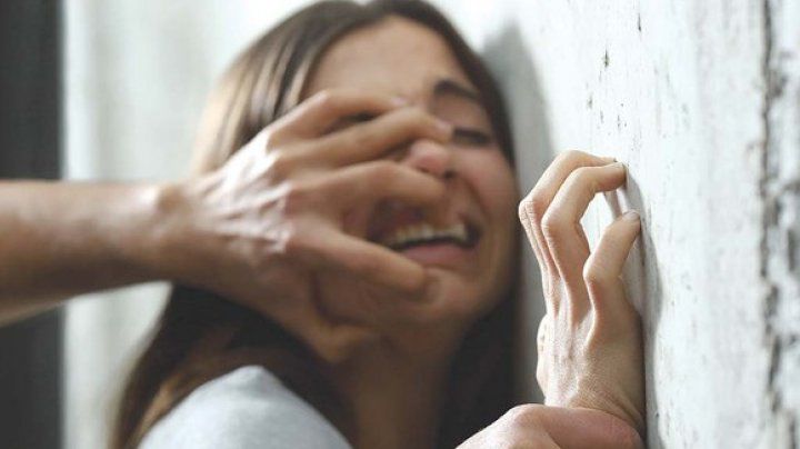 Caz alarmant: O adolescentă a fost violată de un om al străzii