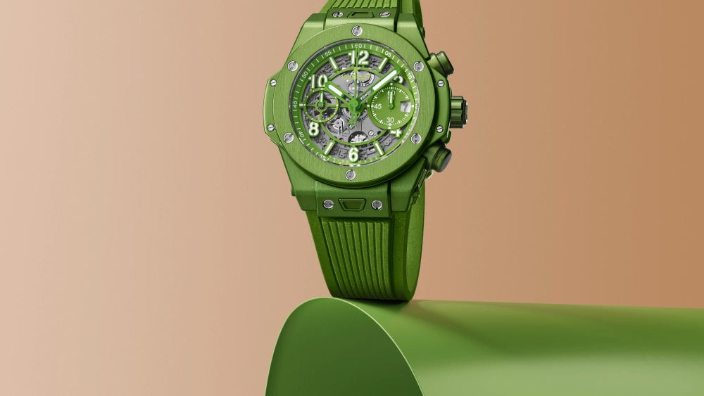 Бренд Hublot выпустил часы, сделанные из капсул Nespresso.