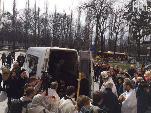 Денис Вороненков был убит около полудня 23 марта в самом центре Киева.