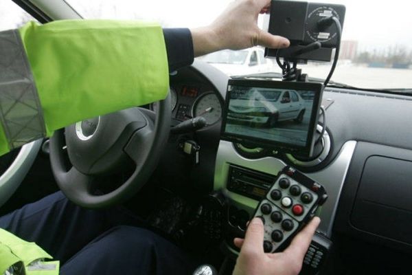 Полиция рекомендует водителям регулировать скорость в соответствии с правилами.