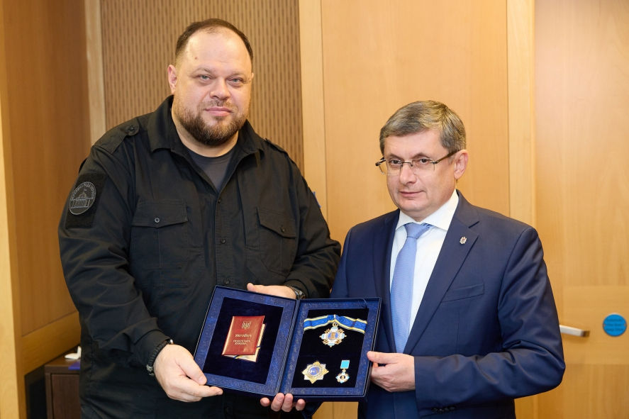 Гросу: Для меня большая честь быть награжденным Зеленским.