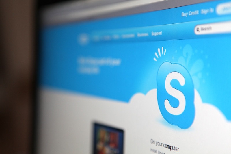 Skype - бесплатный сервис обмена мгновенными сообщениями, голосовой связью и видеозвонками. Программа входит в портфель продуктов корпорации Microsoft.