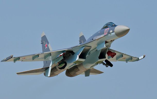 Россия направила в Сирию истребители Су-35. Фото: russianplanes.net
