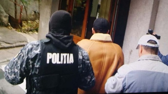 Молодого человека задержали, когда он был в родительском доме в уезде Нямц.