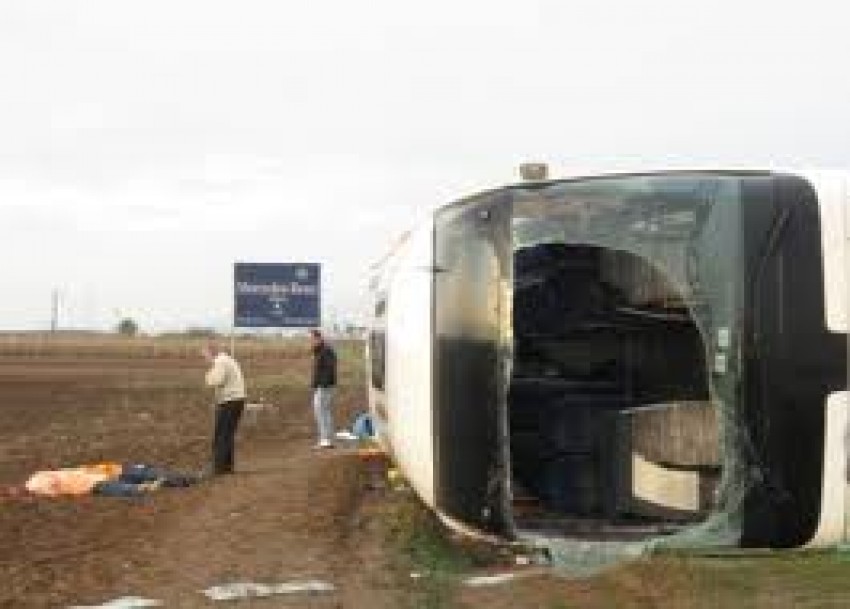 Un autobuz cu pelerini din Federația Rusă s-a răsturnat în această dimineață în Ucraina