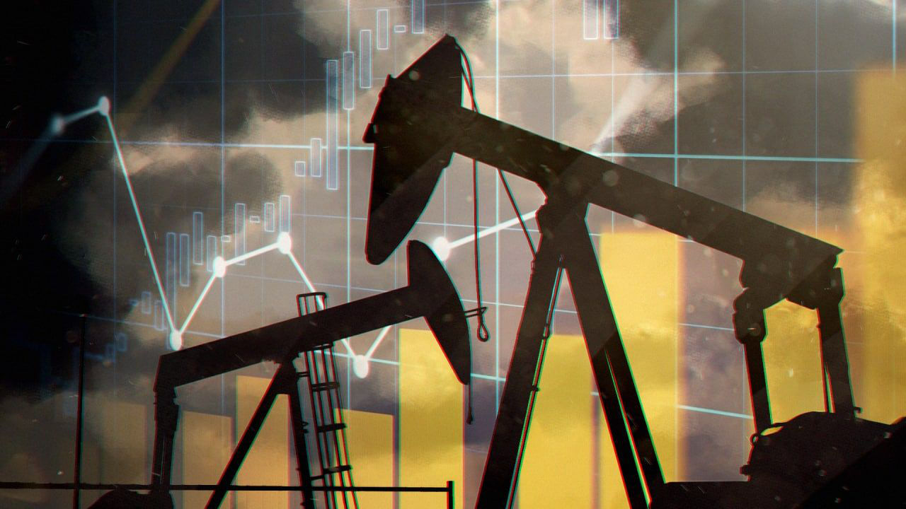 Комитет ОПЕК+ решил сократить добычу нефти на два миллиона баррелей в сутки.