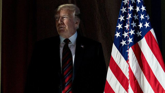 Дональд Трамп запретил разделять семьи нелегальных мигрантов‍. Фото: AP Photo
